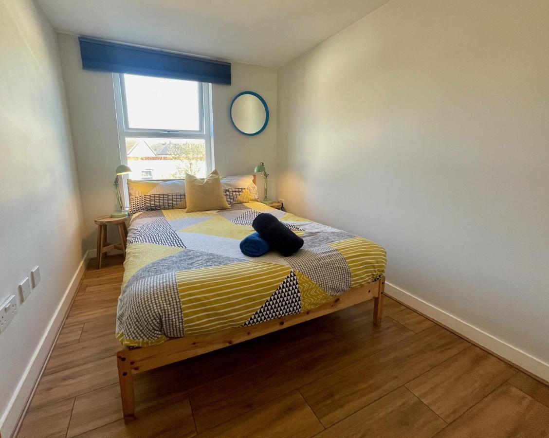 **6 Person City Centre Apartment** คาร์ดิฟฟ์ ภายนอก รูปภาพ