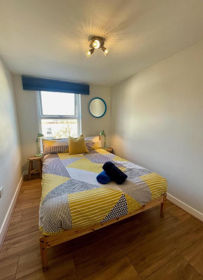 **6 Person City Centre Apartment** คาร์ดิฟฟ์ ภายนอก รูปภาพ